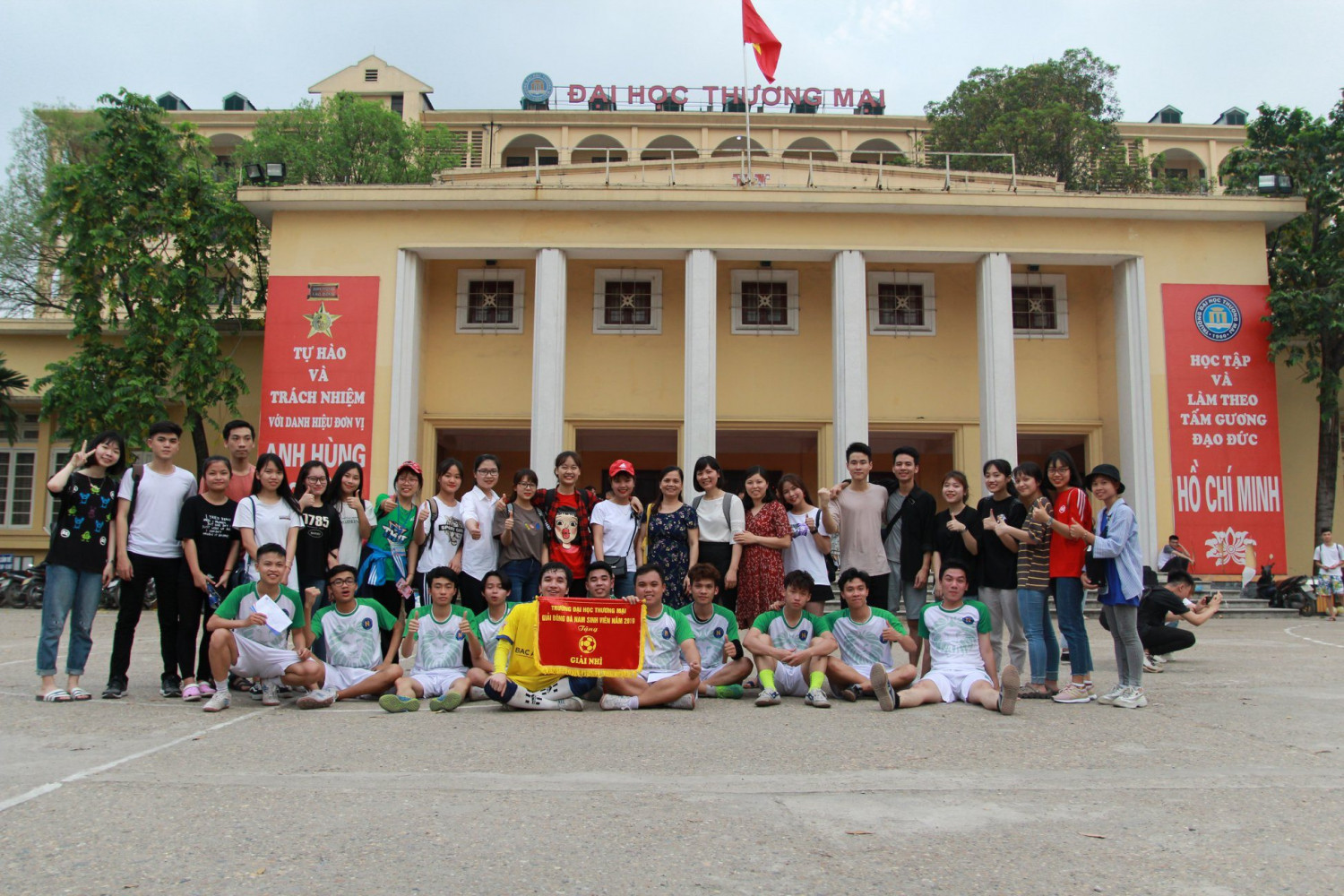 THÔNG TIN CHUYÊN NGÀNH TIẾNG ANH THƯƠNG MẠI, KHOA TIẾNG ANH, TRƯỜNG ĐẠI HỌC THƯƠNG MẠI